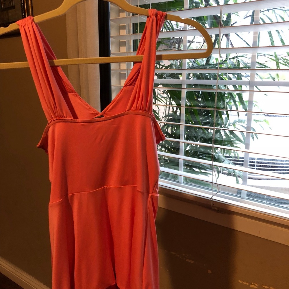 Top! - Picture 2 of 3